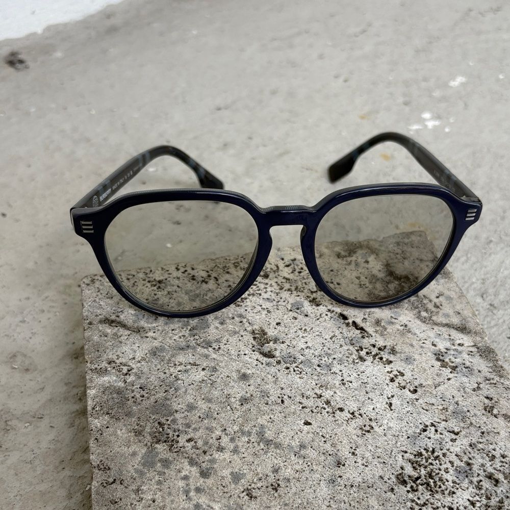 Burberry Archie eyeglass frames - Picture 1 of 5